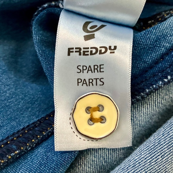 Freddy WR.UP Denim - High Waisted - 3 Button Shorts - Picture 4 of 4